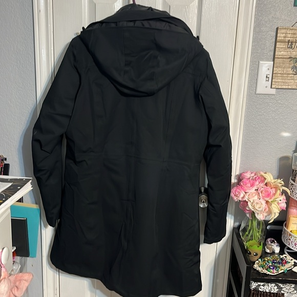 COPY - Patagonia Jacket - Picture 2 of 2